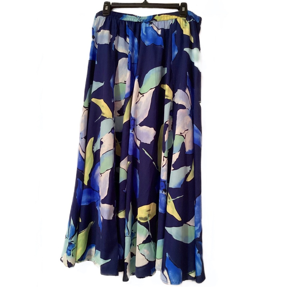 Roz & Ali Size L Floral Navy Blue Maxi Skirt